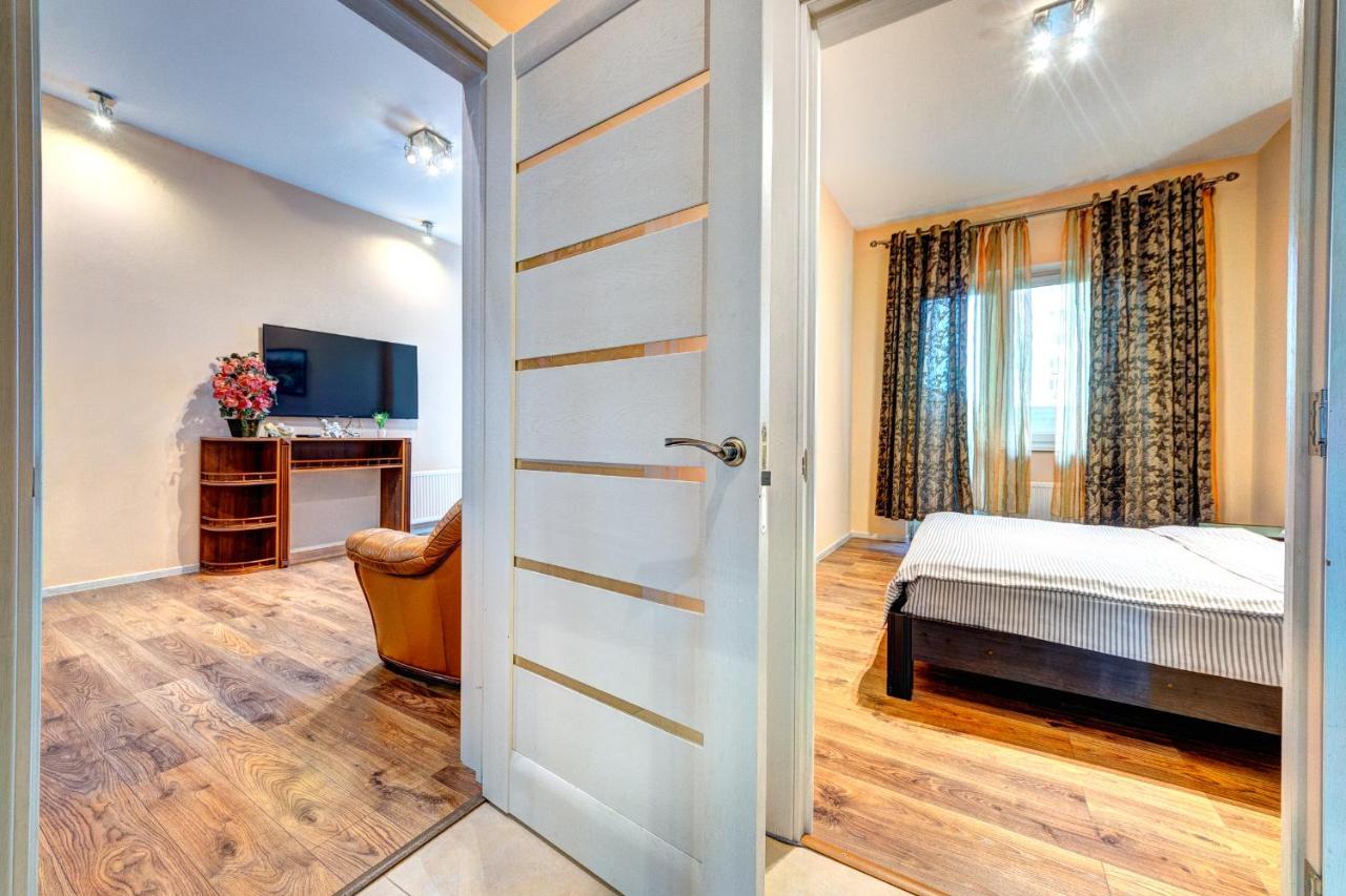 Apartments Near Kiev Botanical Garden Ym.Hryshka ภายนอก รูปภาพ