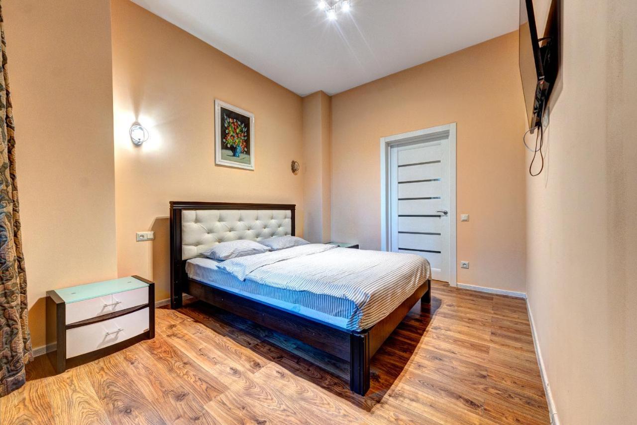 Apartments Near Kiev Botanical Garden Ym.Hryshka ภายนอก รูปภาพ
