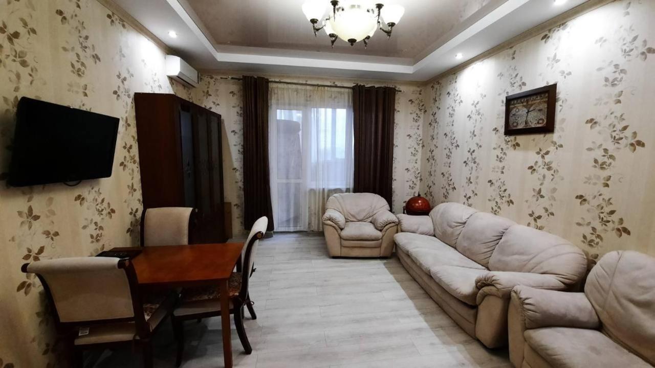 Apartments Near Kiev Botanical Garden Ym.Hryshka ภายนอก รูปภาพ