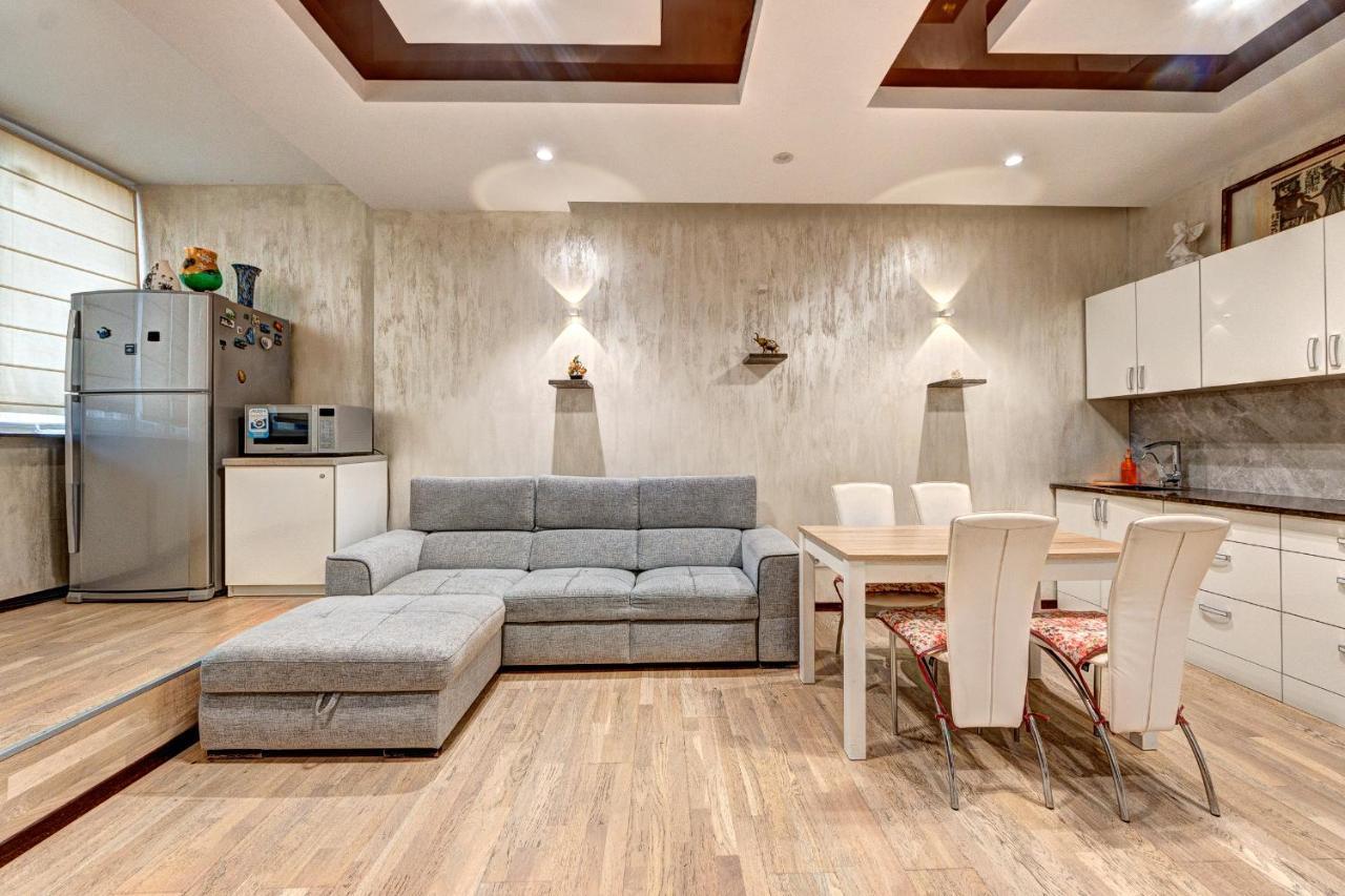 Apartments Near Kiev Botanical Garden Ym.Hryshka ภายนอก รูปภาพ