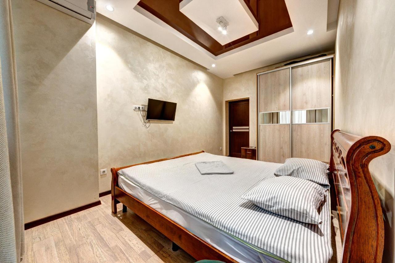 Apartments Near Kiev Botanical Garden Ym.Hryshka ภายนอก รูปภาพ